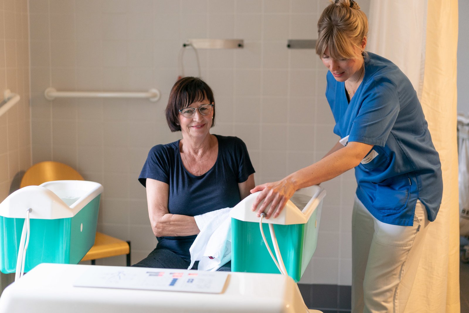 Vier-Zellenbad in der Physiotherapie