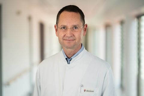 Chefarzt Dr. med. Eric P. M. Lorenz