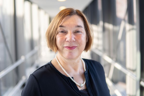 Oberärztin Dr. med. Bettina Kallenbach-Dermutz