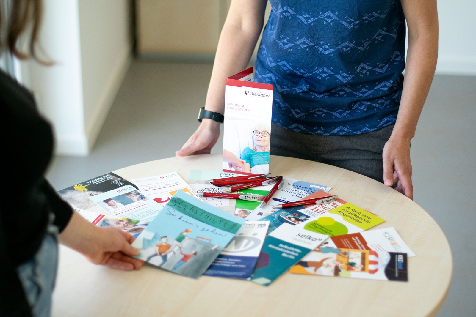Das IBZ bietet Unterstützung für Patient*innen, die mit gesundheitlichen Veränderungen oder Pflegebedürftigkeit konfrontiert sind.
