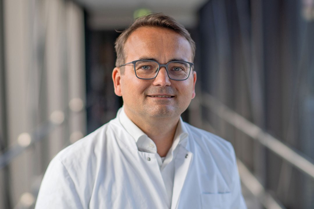 Priv.-Doz. Dr. med. habil. Christoph Schmöcker (45) 