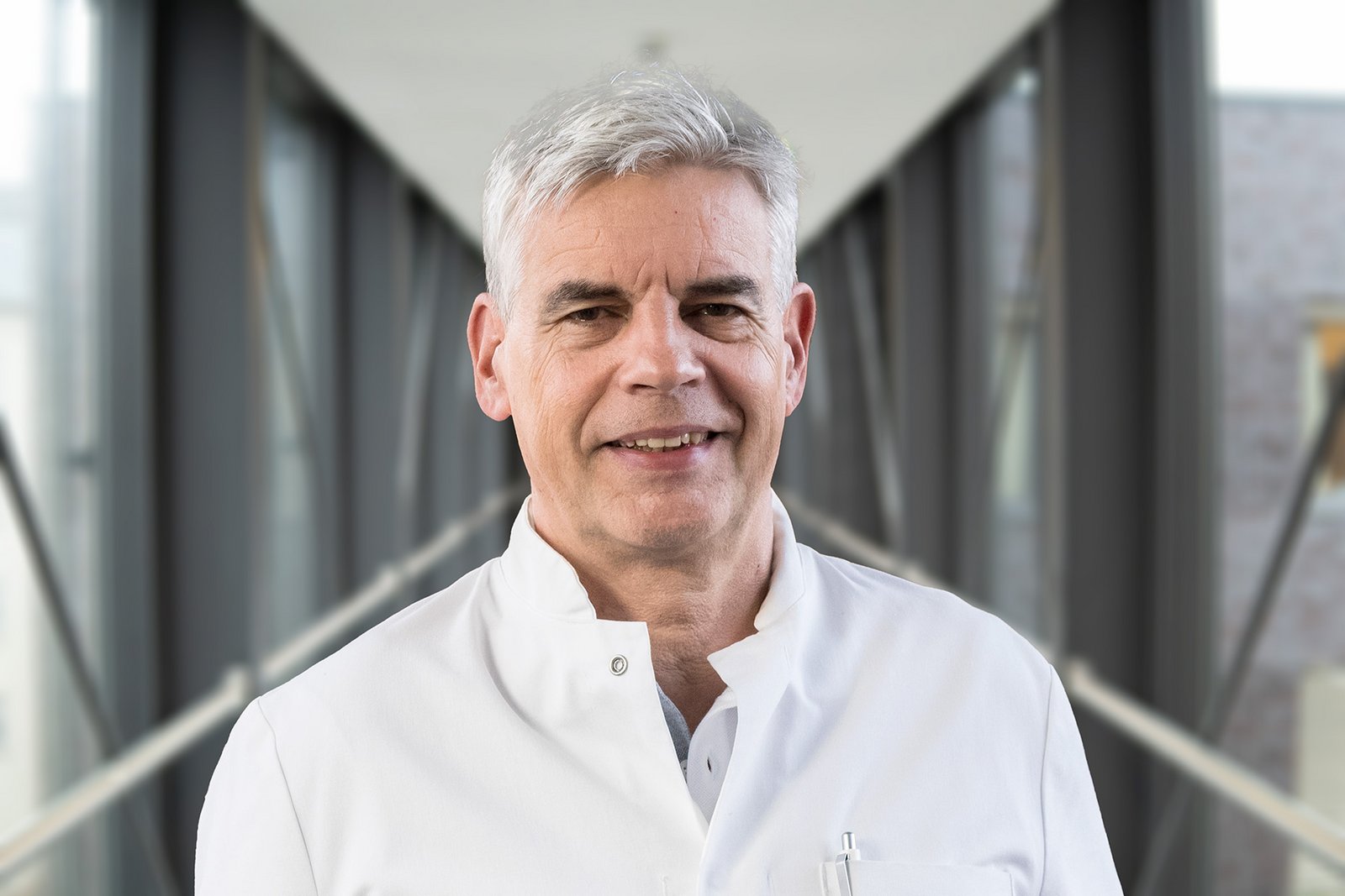 Dr. med. Burkard Stürzebecher 