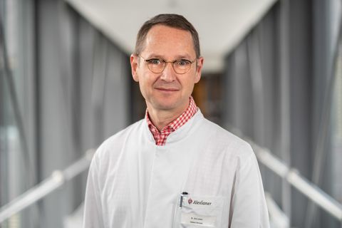 Chefarzt Dr. med. Eric P.-M. Lorenz