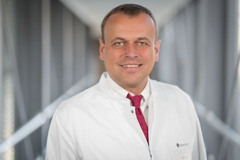 Chefarzt Dr. med. Malte Schröder