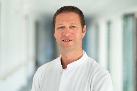 Dr. Karsten Müller
