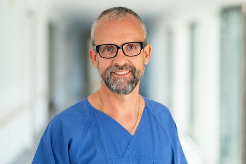 Facharzt für Anästhesiologie und Allgemeinmedizin Dr. med. Lukas Platzer 