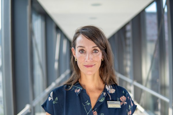 Oberärztin Dr. med. Nikola Schoofs