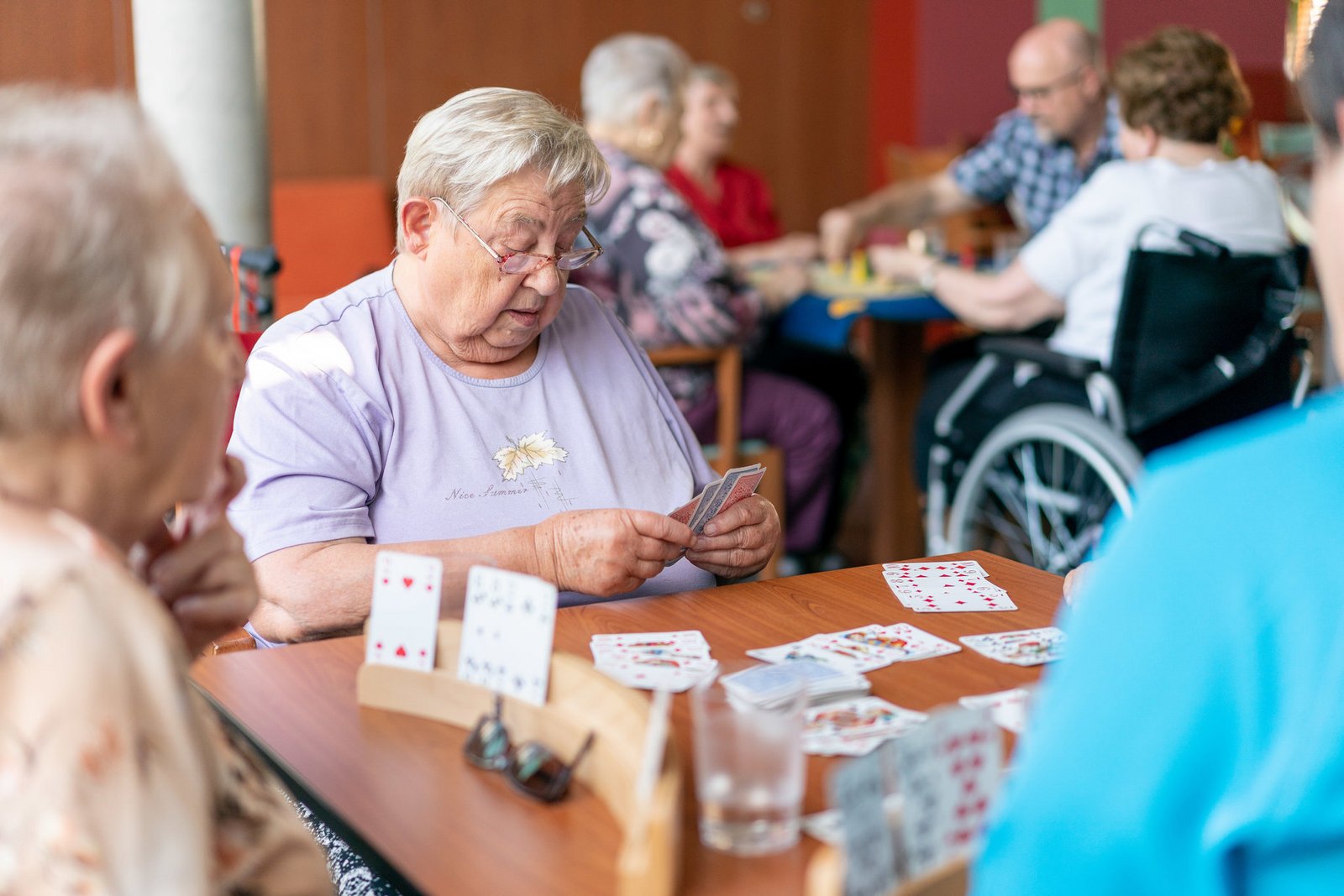 Spielenachmittag im Seniorenzentrum St. Michael